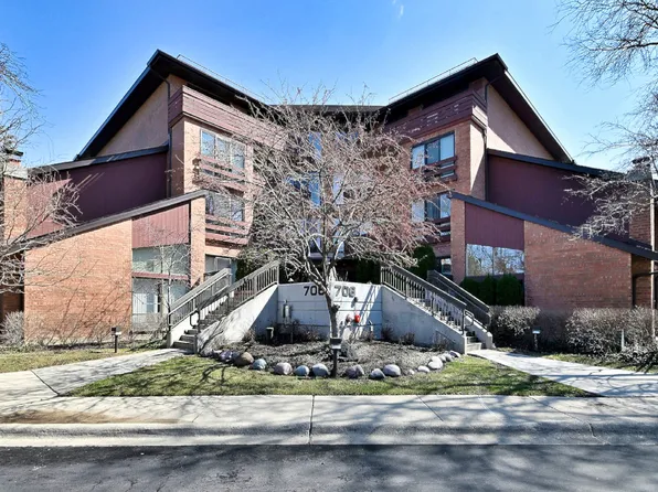 706 Waukegan Rd #C203, Glenview, IL 60025