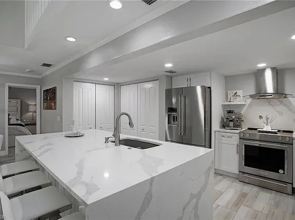 3412 Timberwood CIR, NAPLES, FL 34105