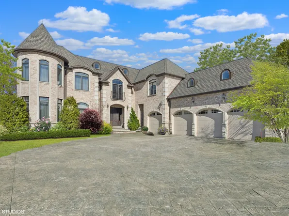 3888 Maple Ave, Northbrook, IL 60062