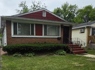 821 E 10th Pl, Ford Heights, IL 60411