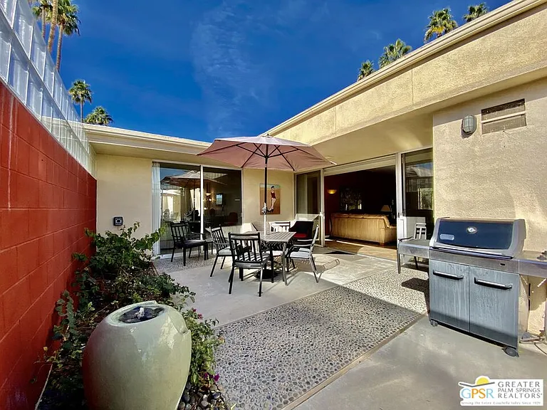 272 Desert Lakes Dr — Photo 25