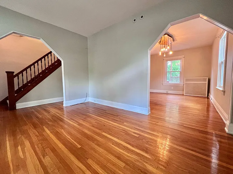 2869 Markbreit Ave — Photo 3