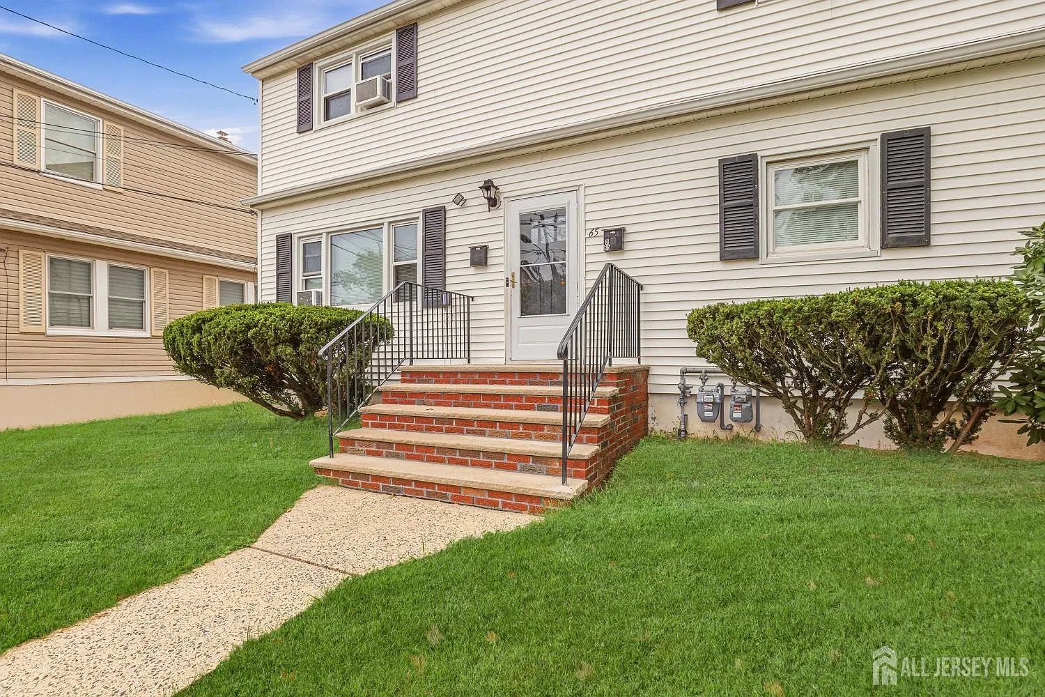 3 bed, 1.0 bath, $2,750 — Photo 4