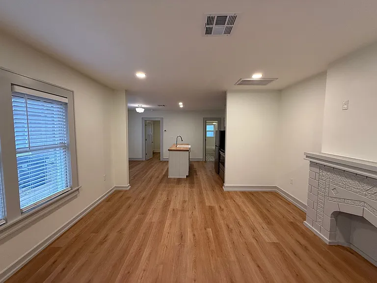 1203 Military Ct — Photo 2