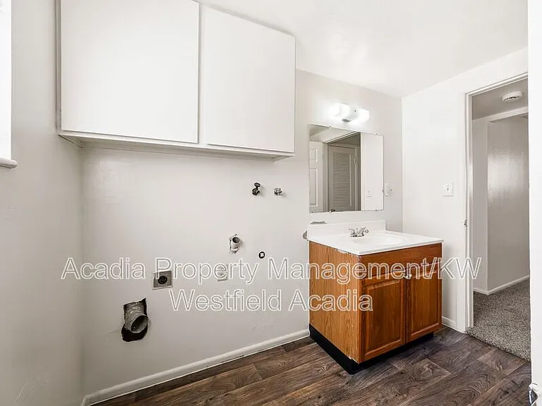255 E 500 N #255 — Photo 19