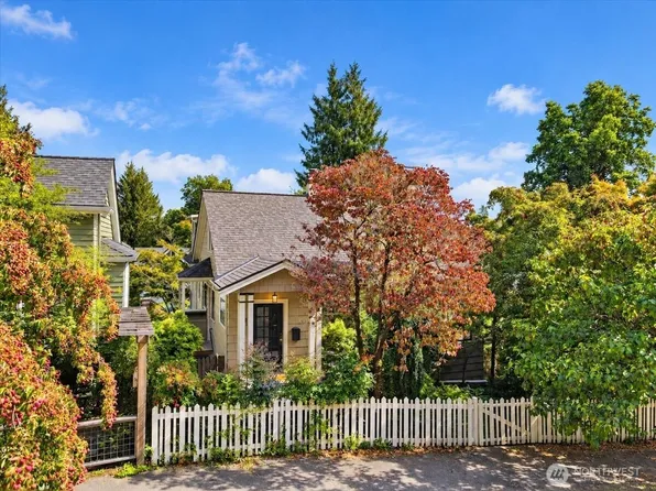 1828 NE Ravenna Boulevard, Seattle, WA 98105