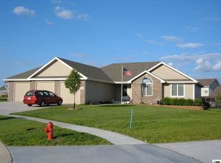 2634 SW Chauncey Ct, Topeka, KS 66614