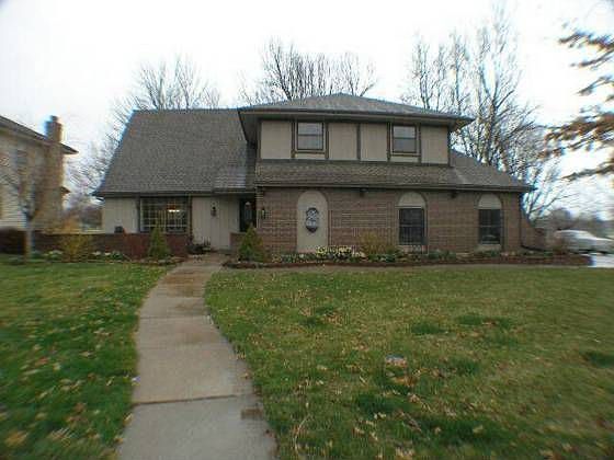 1st image of 501 NW Fairway Dr