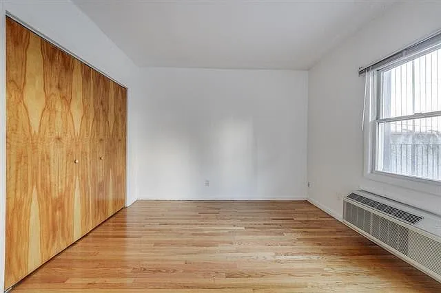 202 Grand St #6B — Photo 9