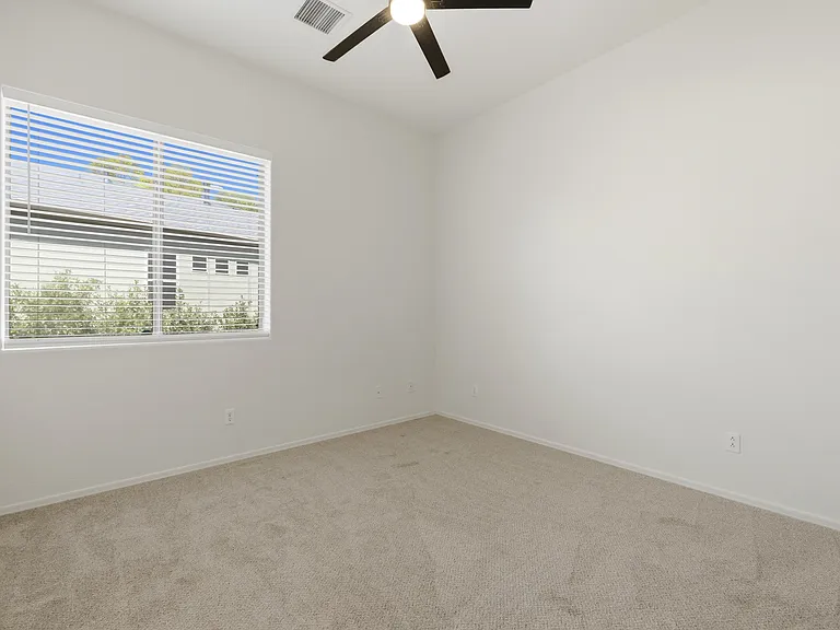 5917 N Talbot Dr — Photo 10