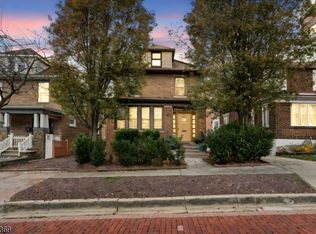 25 75th St, North Bergen, NJ 07047