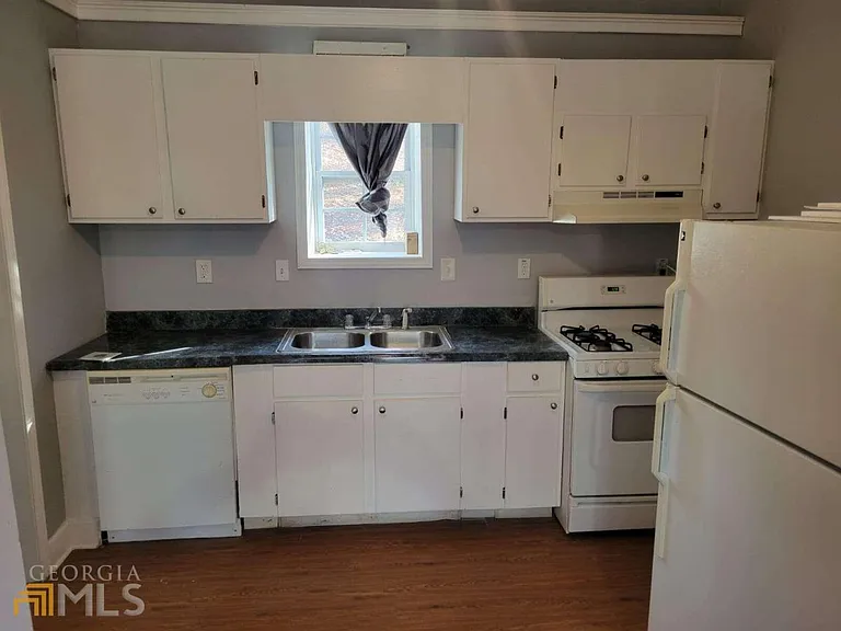 6935 Ivy Log Dr — Photo 8