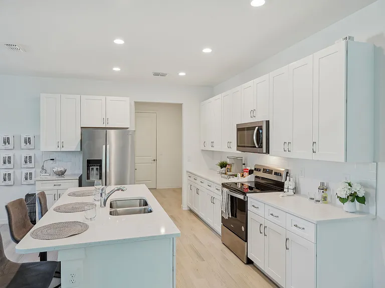 Juniper Pointe Townhomes — Photo 6