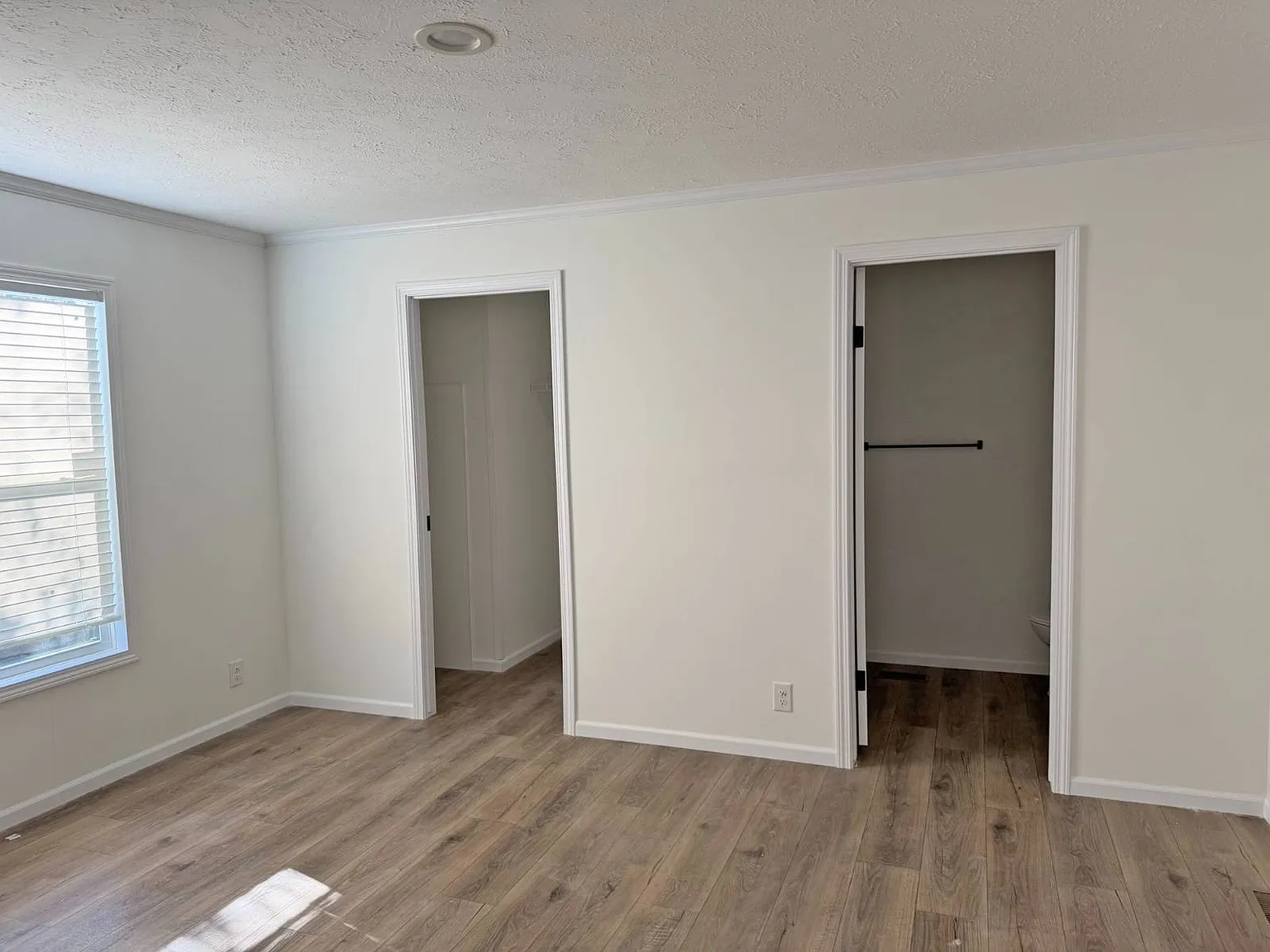 3 bed, 2.0 bath, 980 sqft, $1,275 — Photo 4