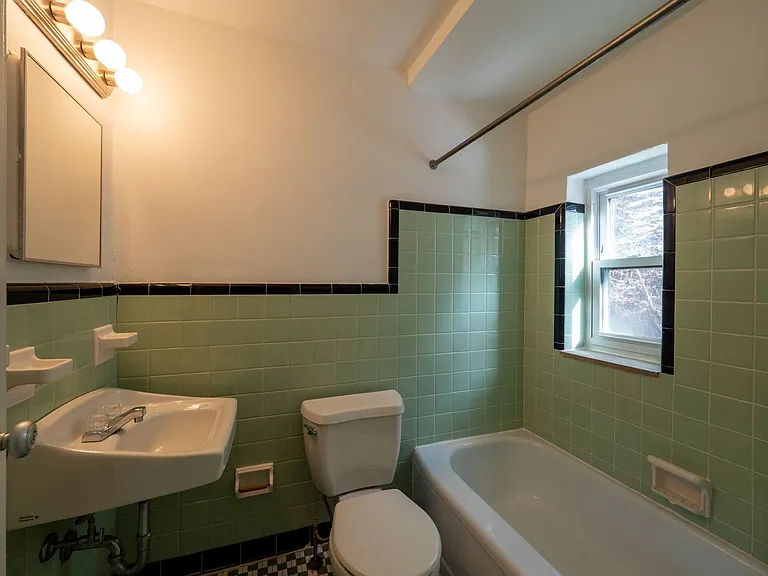 5686 Forward Ave — Photo 12