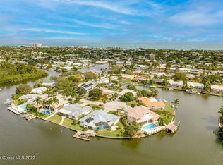 48 Yawl Dr, Cocoa Beach, FL 32931