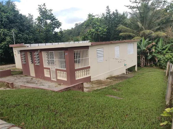 Calle 8 #213, Caguas, PR 00727