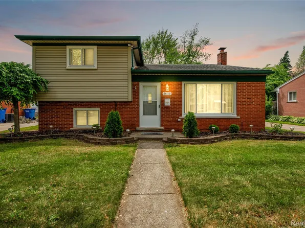 24113 Karen Ave, Warren, MI 48091