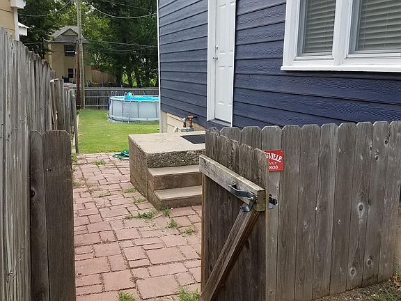 Private entrance to basement apartment