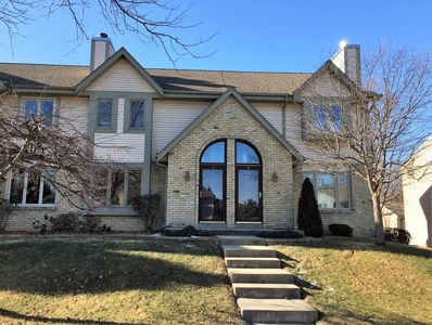 2009 Woodburn Rd, Waukesha, WI, 53188