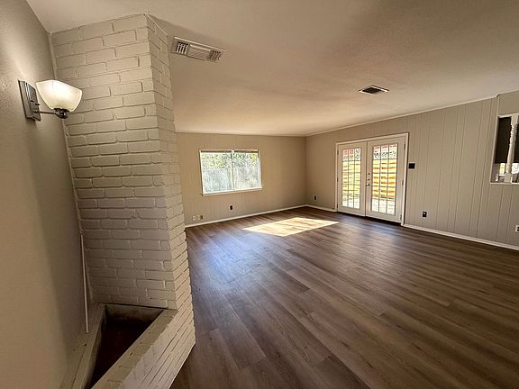 4th image of 14158 Swallow Dr