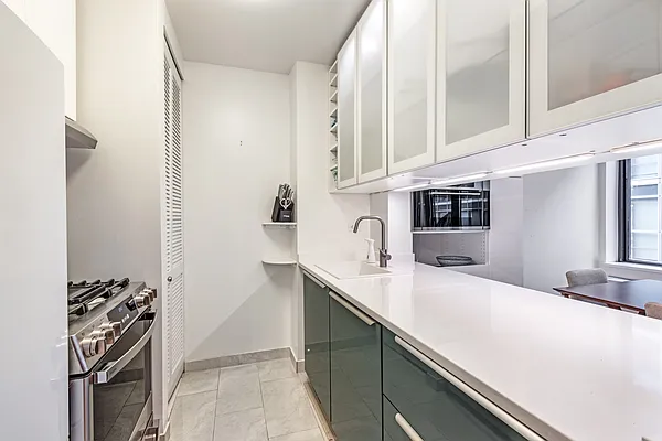 Rented by Brown Harris Stevens | media 5