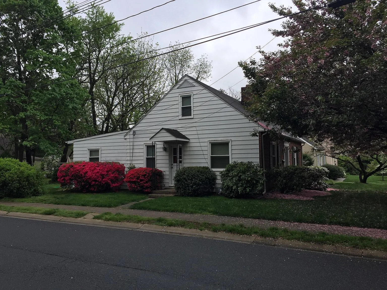 3 bed, 1600 sqft, $3,400 — Photo 3
