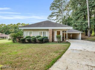 154 Glenwood Dr, Columbus, MS 39705