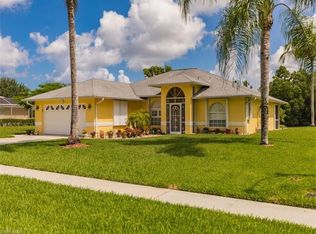 6161 Woodstone Dr, Naples, FL 34112