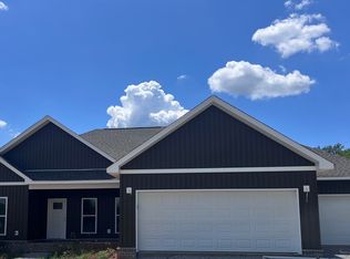 475 Skyview Cir, Muscle Shoals, AL 35661