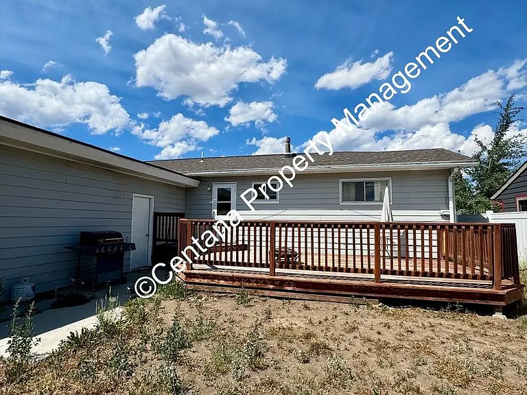 2606 Phillips St — Photo 42