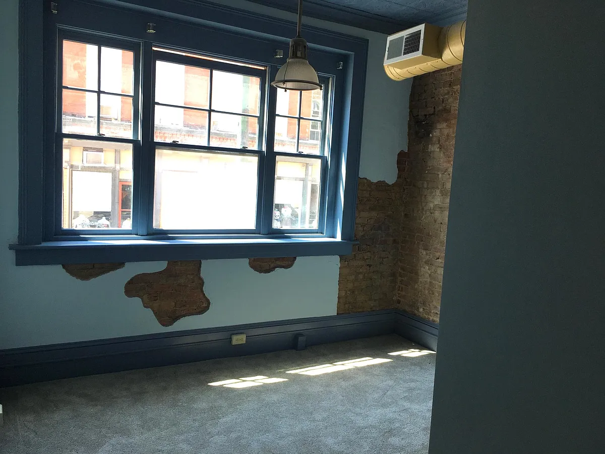 Building Photo - 138 N Jackson St #1