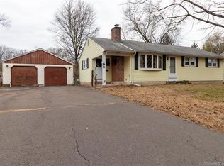 41 Glendale Rd, Enfield, CT 06082