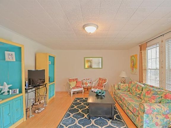 5th image of 1407 Village Point Road SW