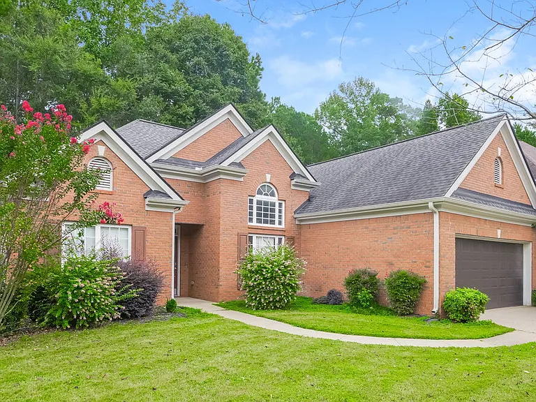 116 Freeman Forest Dr — Photo 3