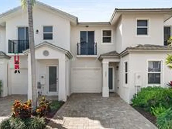 6989 Pines Circle #Gg 39, Coconut Creek, FL 33073