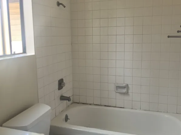 666 W 18th St #4, Costa Mesa, CA 92627