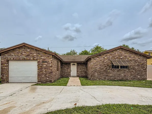 9353 SW 1st Pl, Boca Raton, FL 33428