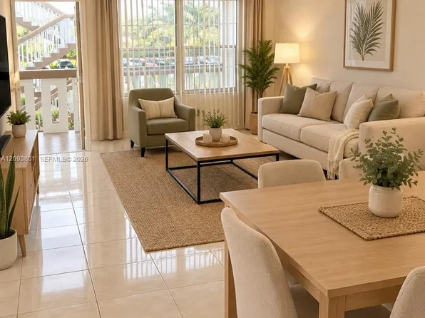 528 Mansfield M #528, Boca Raton, FL 33434