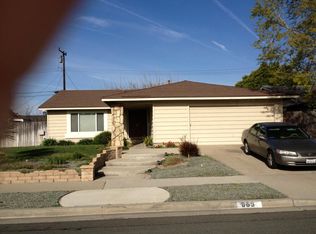 869 Empress Ave, Camarillo, CA 93010