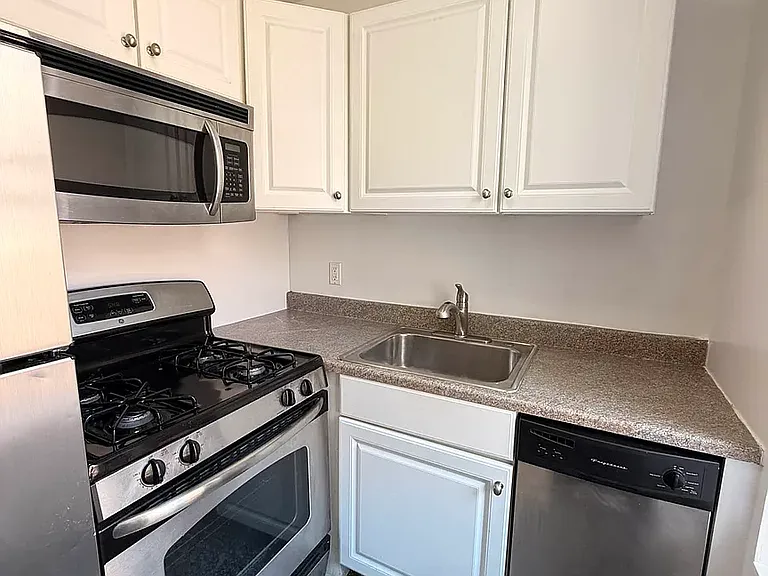 118-80 Metropolitan Ave #4EX — Photo 10