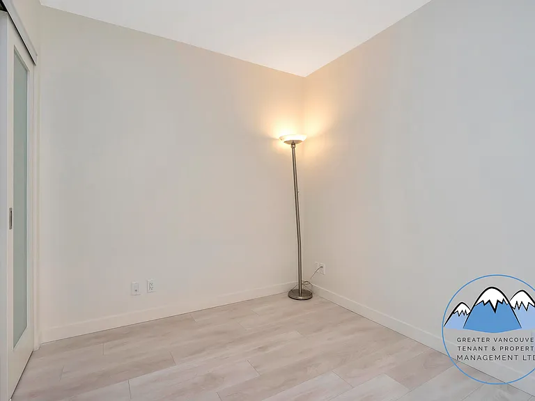 13318 104th Ave #204 — Photo 12