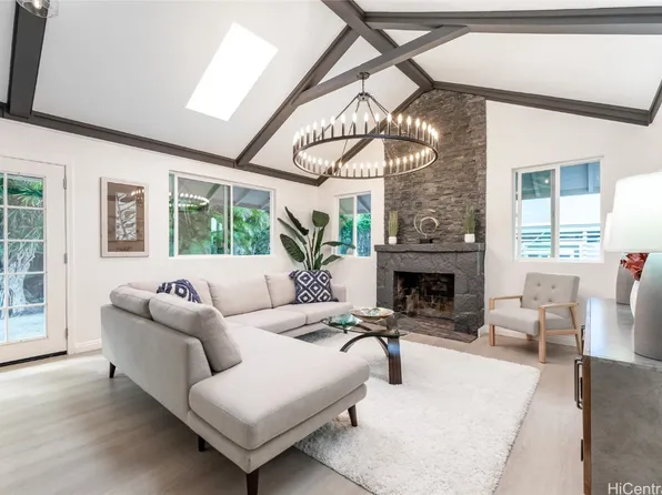 304 Wyllie St, Honolulu, HI 96817