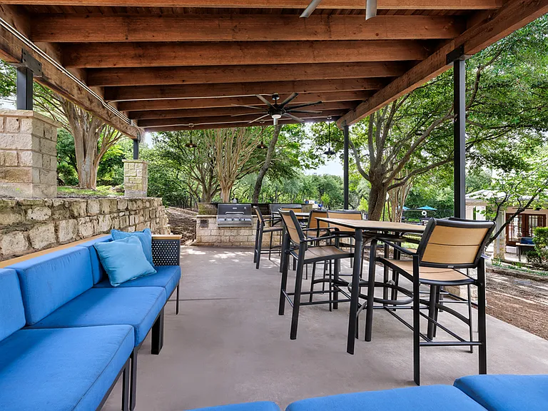 Lantana Ridge — Photo 8