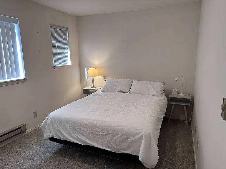 5261 Brooklyn Ave NE #202 — Photo 10