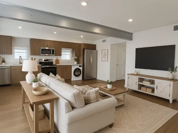 4145 Warner Blvd #101, Burbank, CA 91505