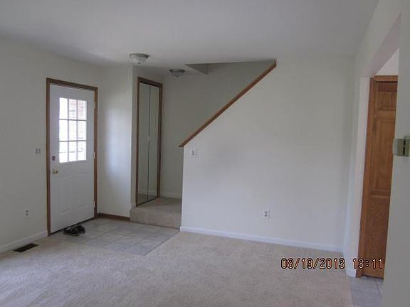 3rd image of 1525 Sarah Ln
