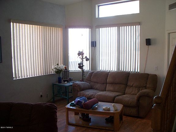 4th image of 8858 N Cricket Pl