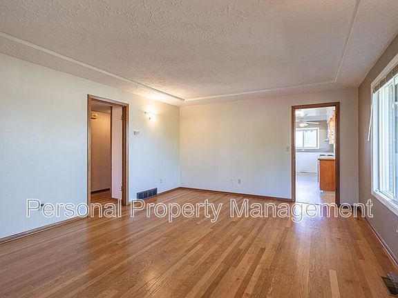 2nd image of 219 W 31st St