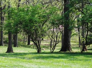 1913 Flat Rock Rd, Louisville, KY 40245